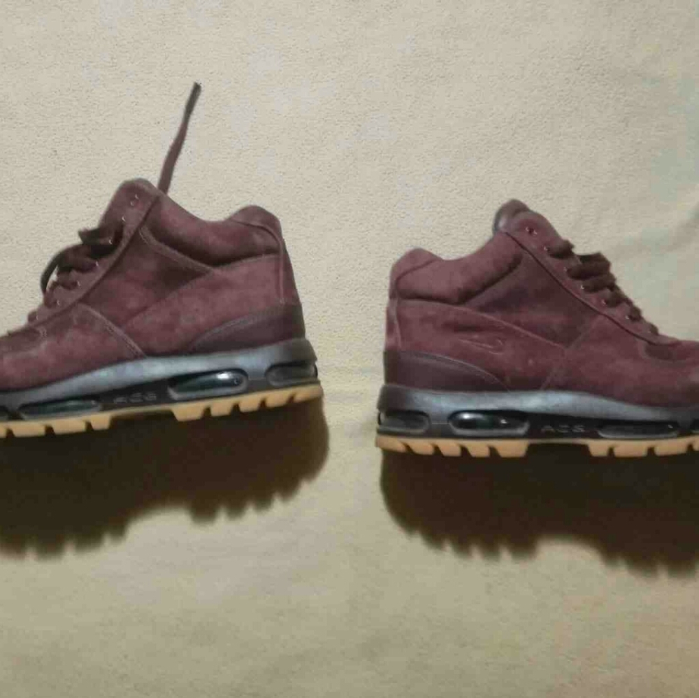 Nike boots